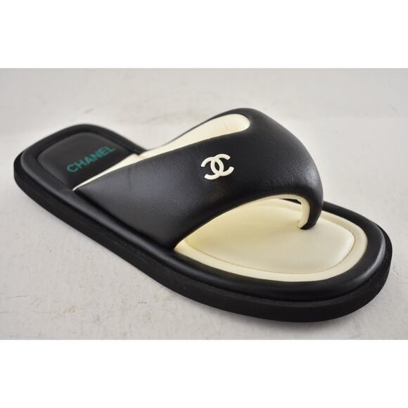 Chanel 22P Black White Lambskin Padded Pool Thong Logo Mule Slide Flat Sandal 36 - Picture 4 of 14